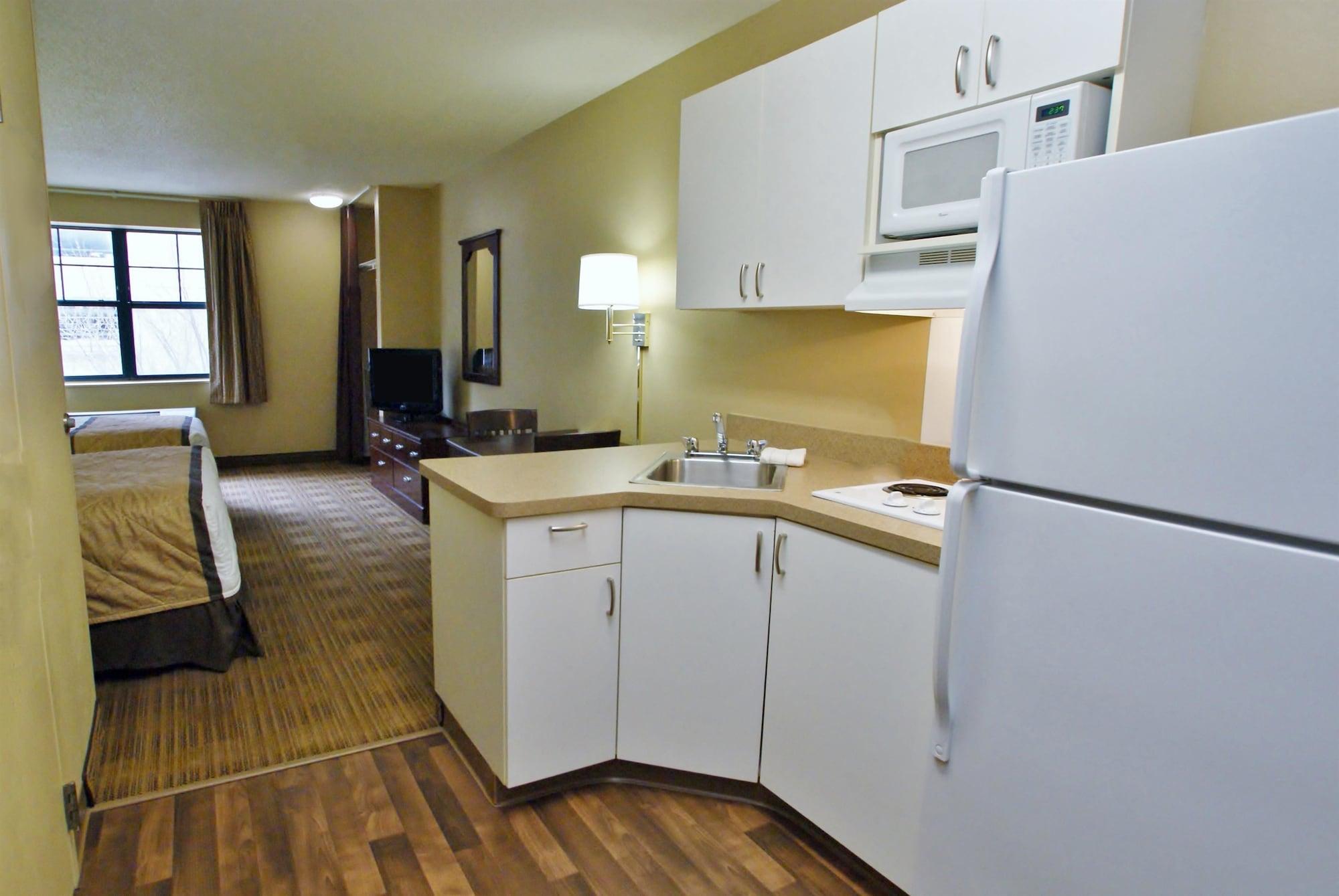 Extended Stay America Suites - Indianapolis - Castleton Exterior photo