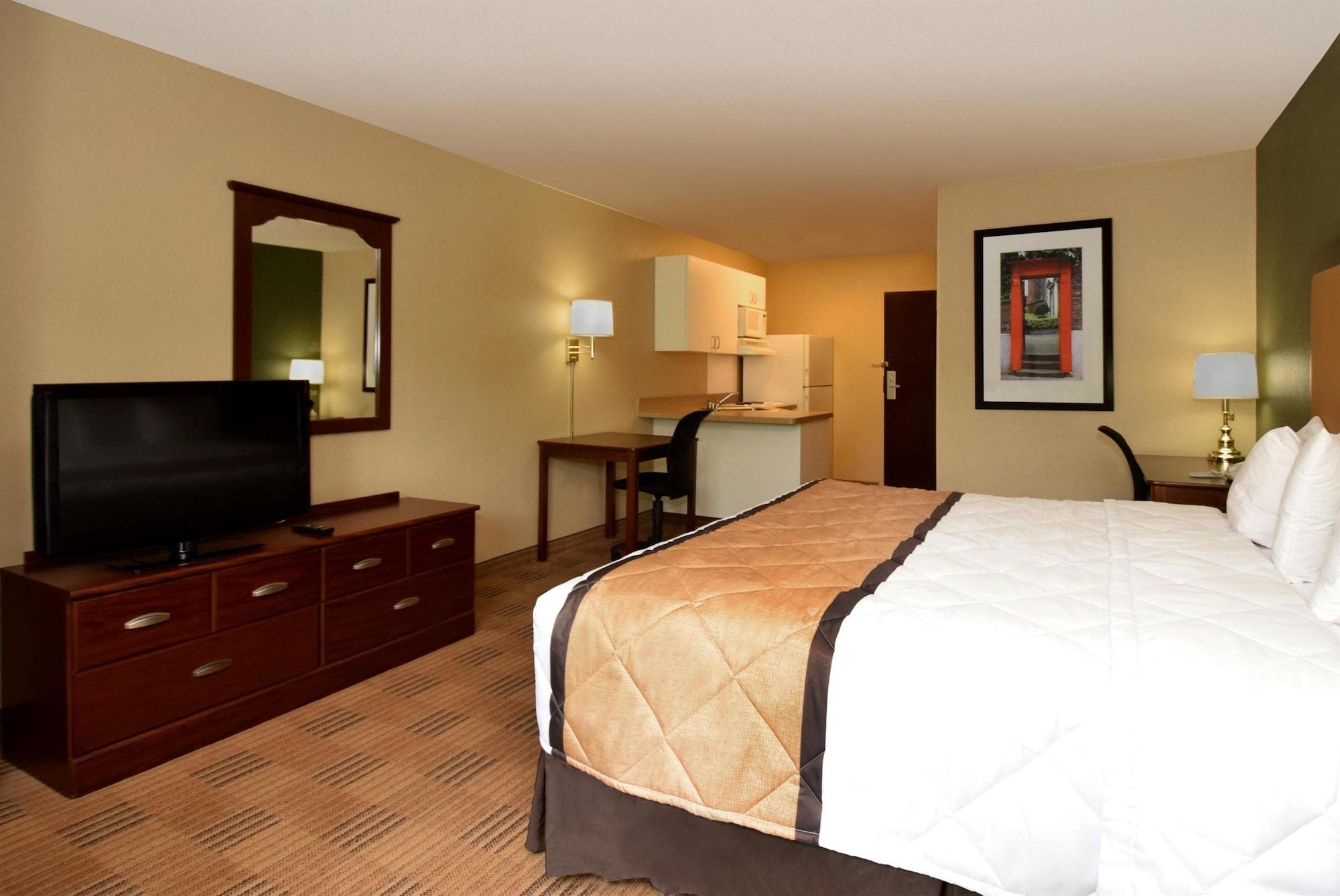 Extended Stay America Suites - Indianapolis - Castleton Exterior photo