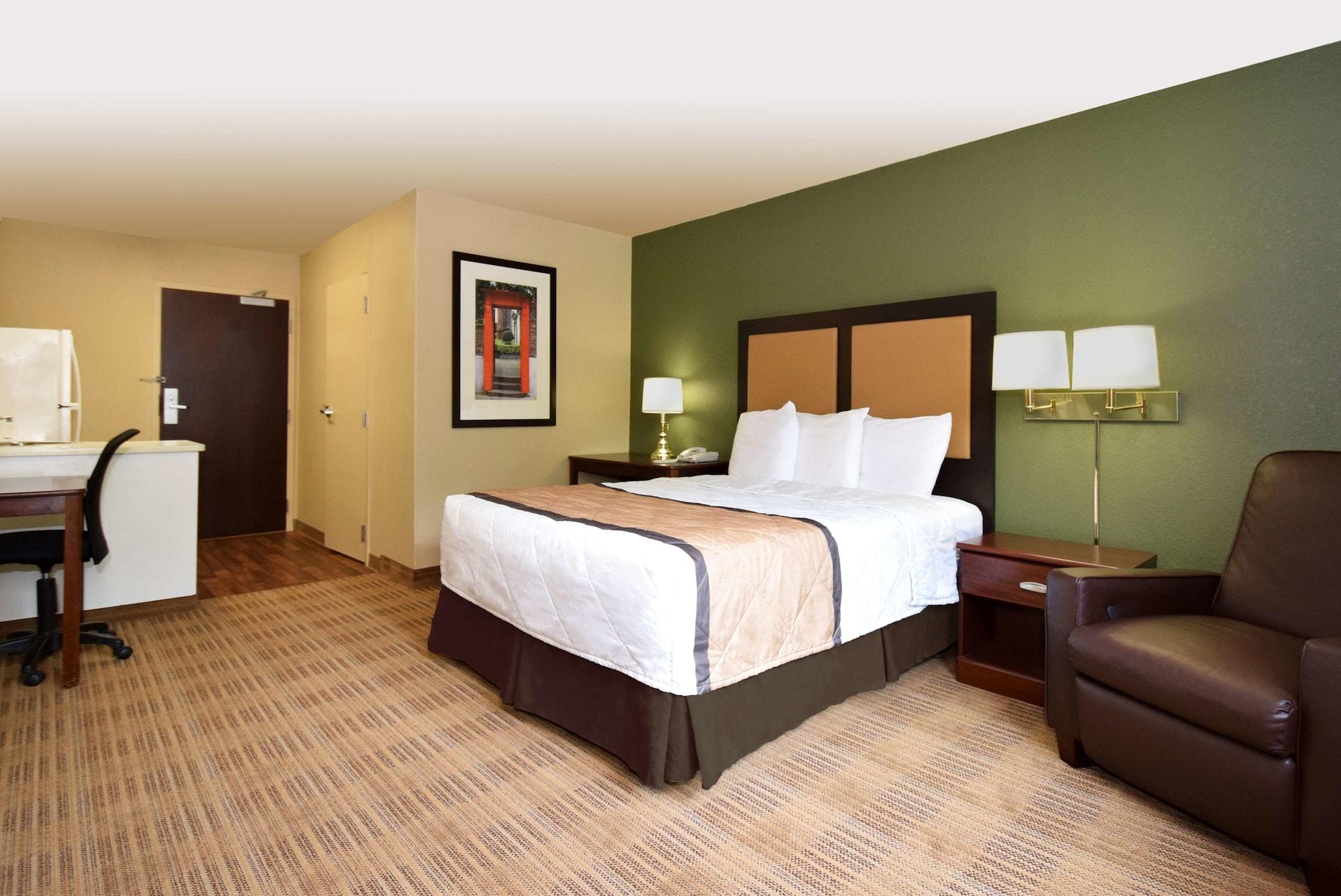Extended Stay America Suites - Indianapolis - Castleton Exterior photo