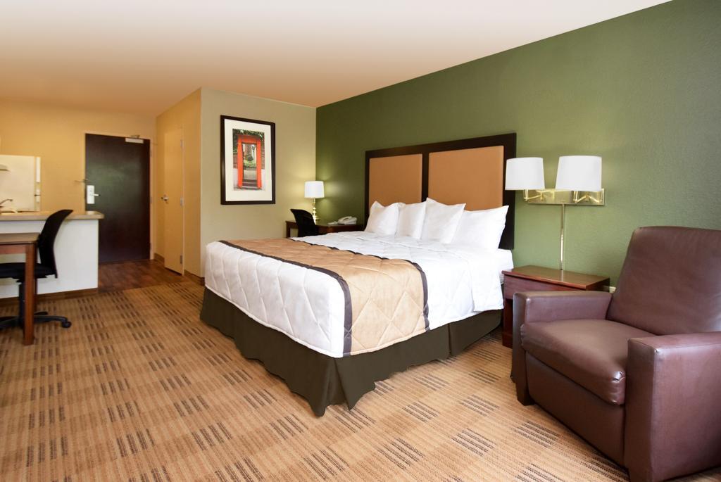 Extended Stay America Suites - Indianapolis - Castleton Exterior photo